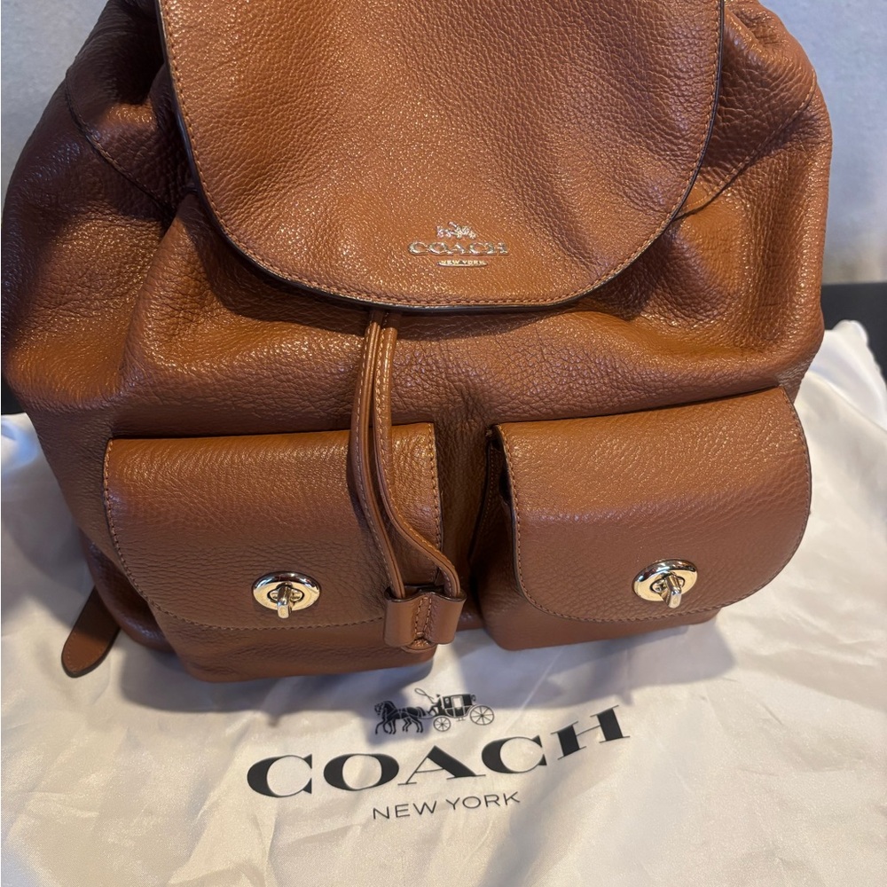 Authentic Coach classic Billie Pebble Leather Backpack- brown